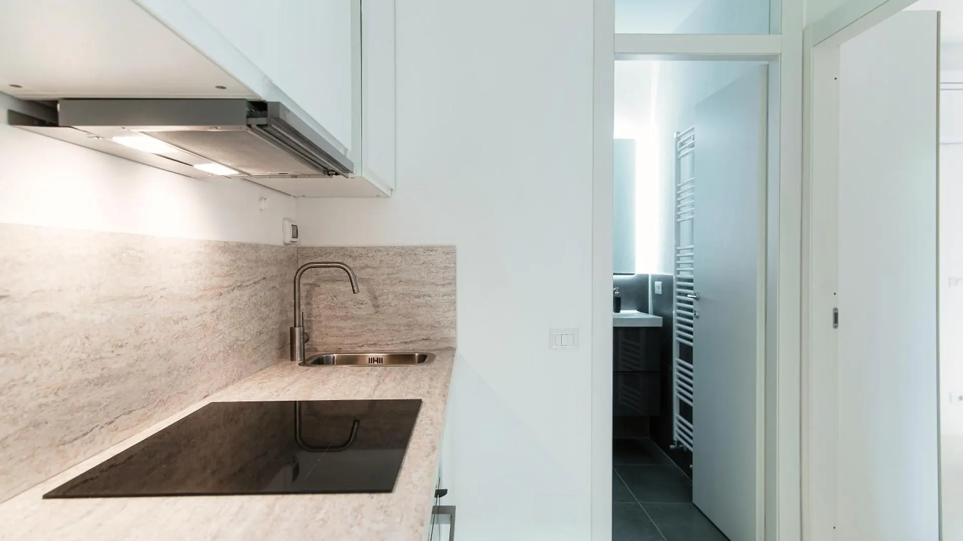Giuliny Lovely Flat - The House Of Travelers Como