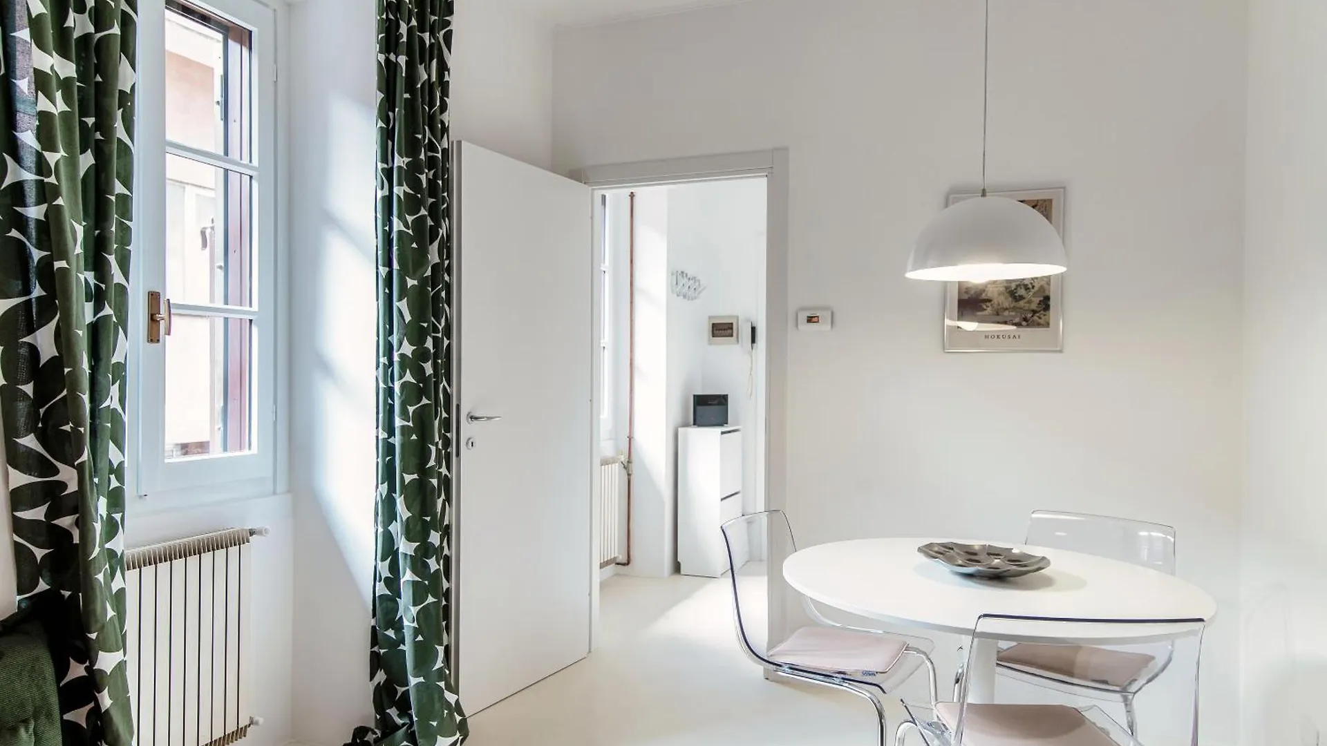 Giuliny Lovely Flat - The House Of Travelers Como 0*,  Italy